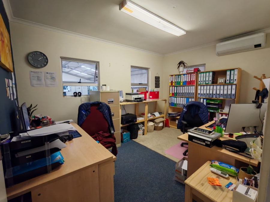 To Let commercial Property for Rent in Somerset West Business Park Western Cape